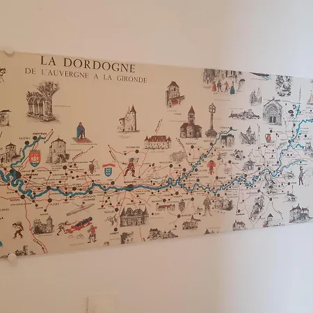 10 - Joli Avec Clim, Deux Lits, équipé Pour 1, 2 Ou 3 Personnes Maximum, Vue Sur Parc Arboré, Parking Privatif Gratuit, Grand Fourgon Possible, Le Linge De Maison Est Fourni * Razac-sur-lʼIsle